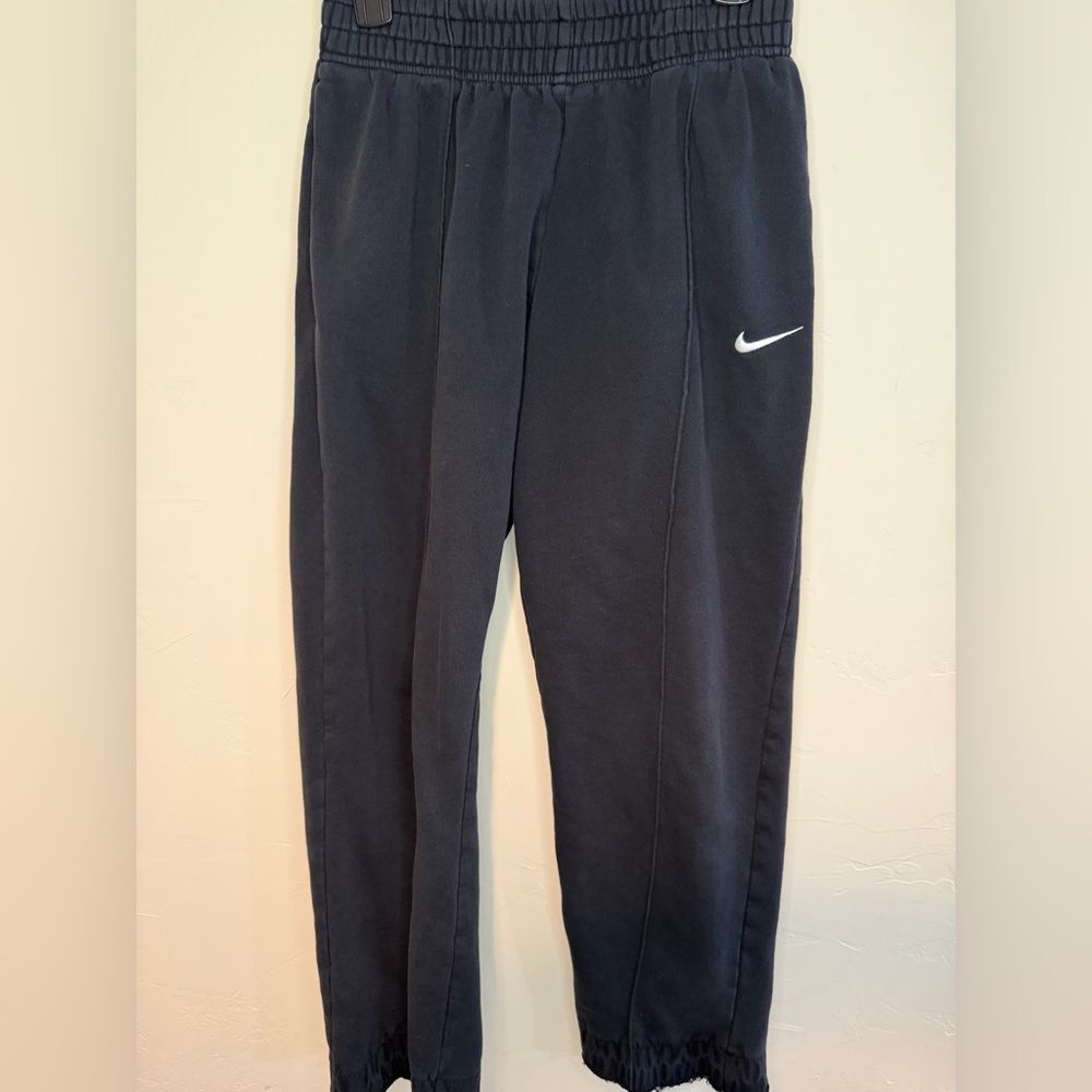 Nike  Sweatpants with White Logo